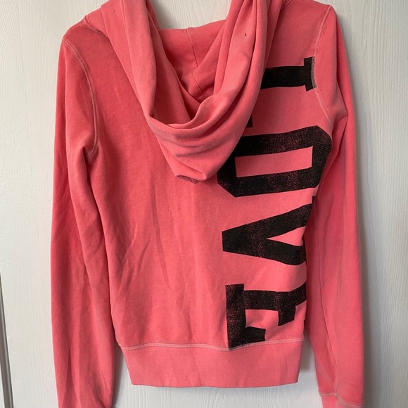 PINK Hoodie GUC - Picture 3 of 4